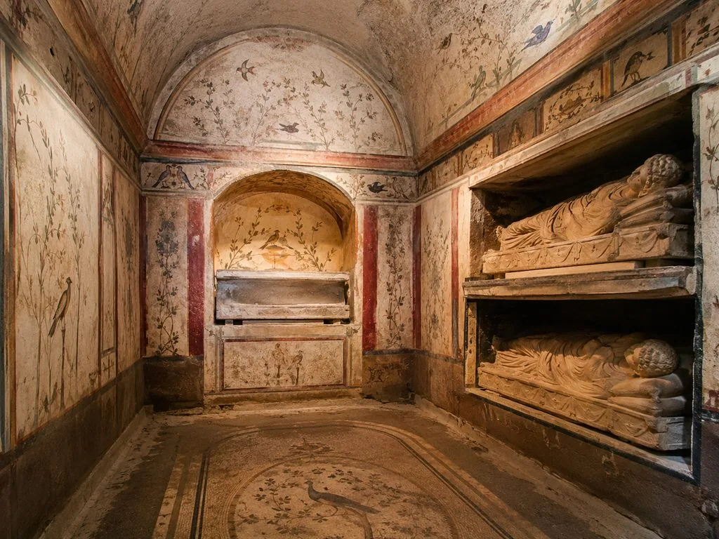 The Scavi mausoleum street, narrow and stacked, 2nd&ndash;4th century
